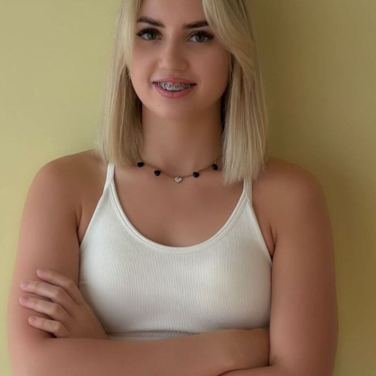 WhatsApp Image 2025-12-11 at 09.52